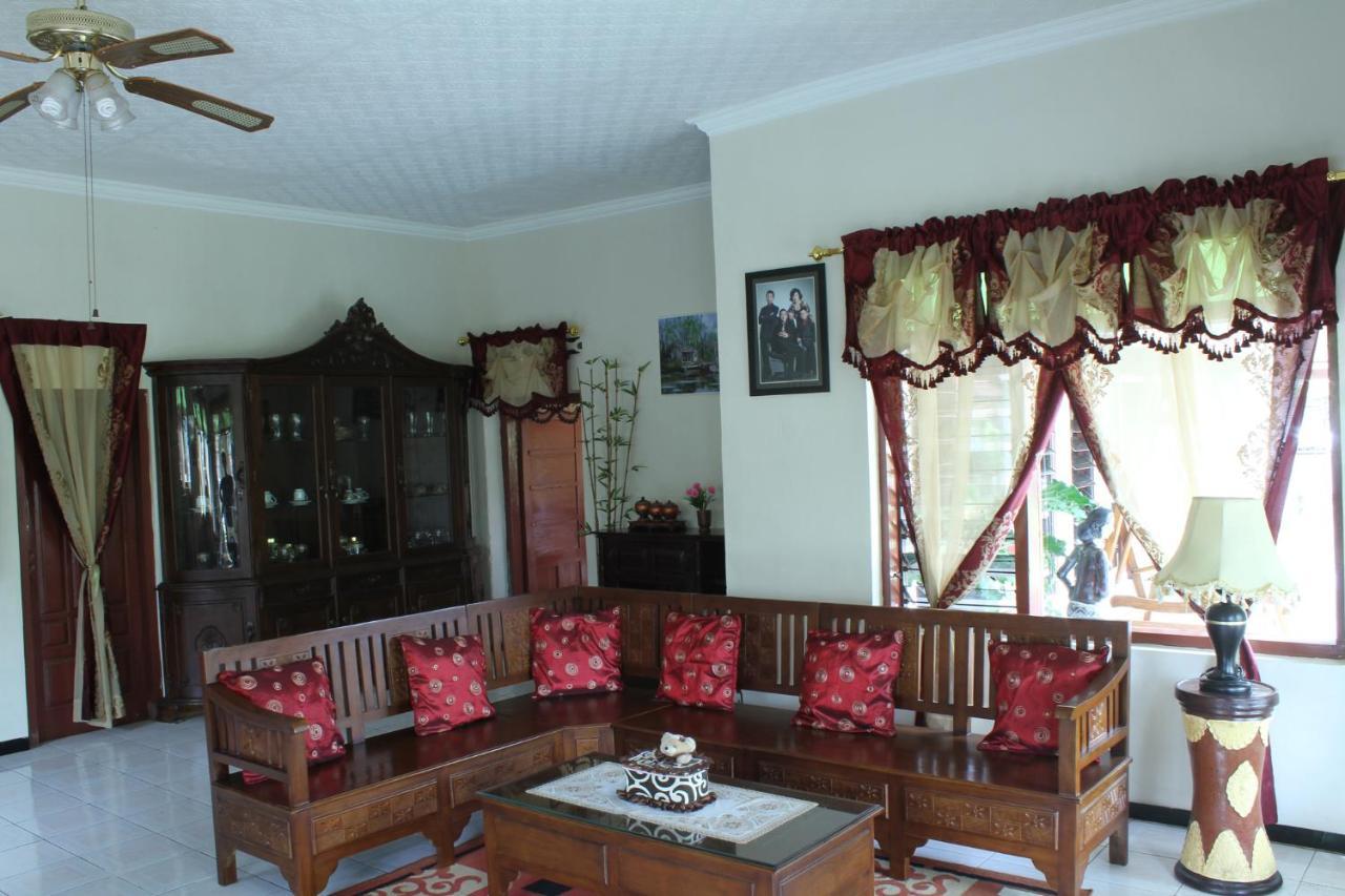 Marry Ind Gunung Kawi Guest House Malang Bumirejo ภายนอก รูปภาพ