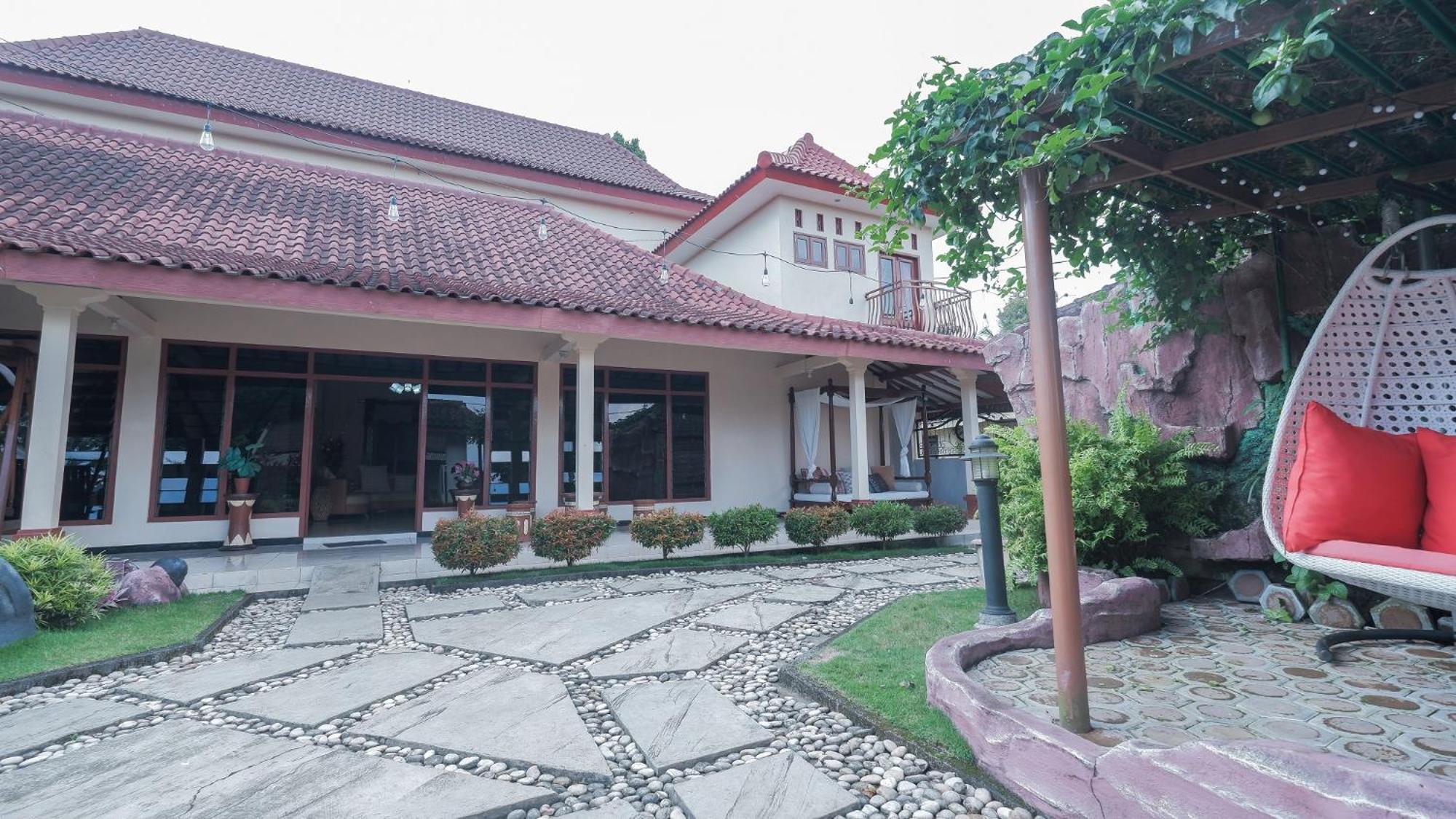 Marry Ind Gunung Kawi Guest House Malang Bumirejo ภายนอก รูปภาพ